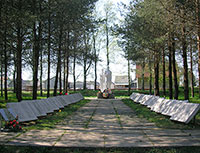 Памятник и парк ветеранов, д. Погорелово.