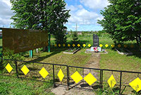 Памятник воинам-землякам, погибшим в годы Великой  Отечественной войны 1941-1945 гг., д. Фоминское.