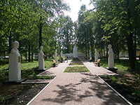 Мемориал Славы павшим героям за нашу Родину, с. имени Бабушкина.