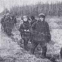 Партизаны в походе.