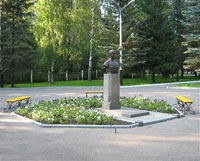 Могила Дважды Героя Советского Союза А.Ф. Клубова на Введенском мемориальном воинском кладбище г. Вологды