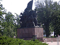 Памятник участникам Николаевского десанта на мемориале в г. Николаеве