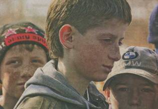 Дети у памятника