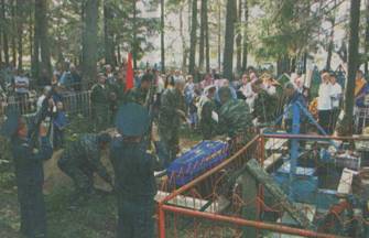 Солдата похоронили со всеми воинскими почестями