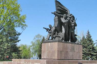 Памятник на месте легендарного десанта.