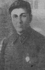 На фото: братья Н. и А. Смирновы из деревни Дубровинской Мишутинского сельсовета. Погибли на фронте.