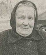 Валентина Иванова. Весной 1943 года ей было 14 лет. Деревенские подростки наравне со взрослыми пахали поле, когда самолет рухнул в ближайший лесок.