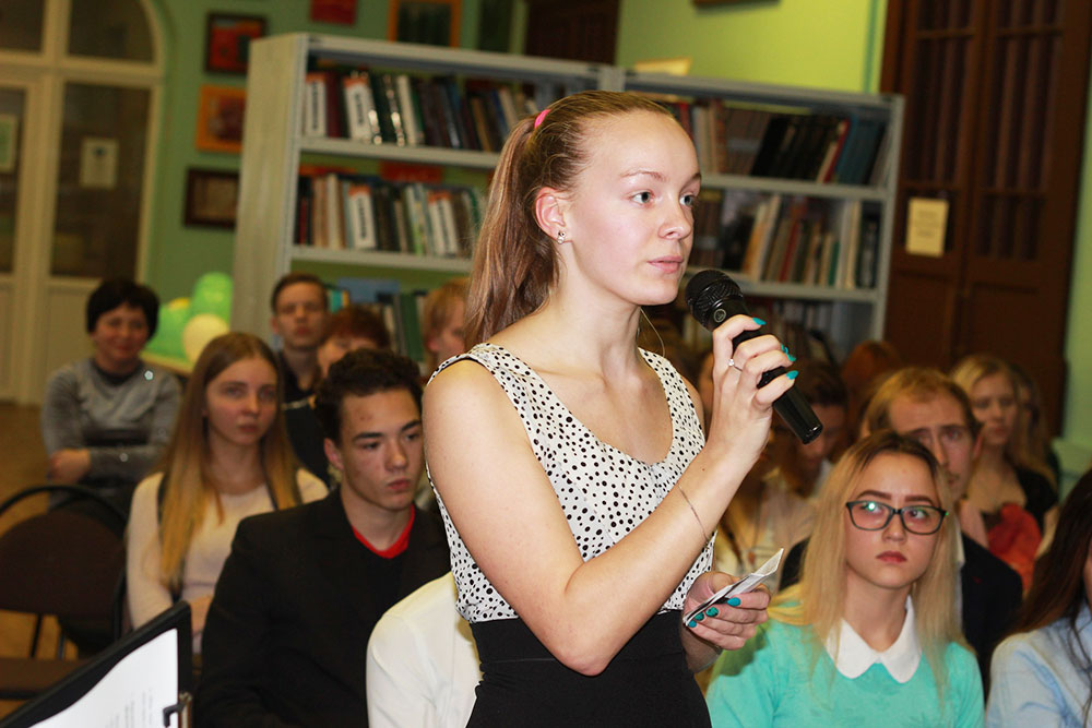 телемост «Во!круг  Горького»