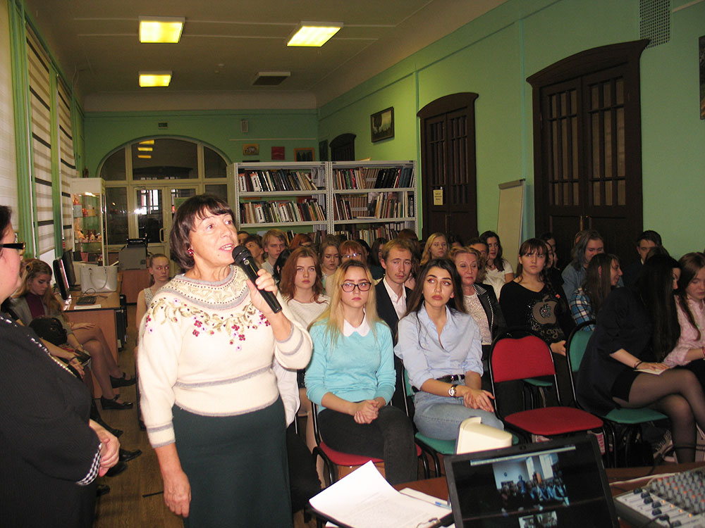 телемост «Во!круг  Горького»