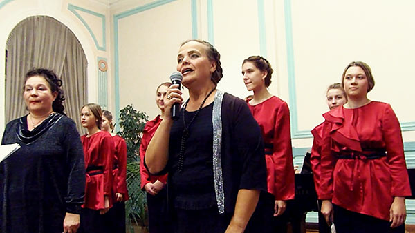 Творческому пути дирижера Людмилы Шуваловой посвящена «Вологодская свирель»