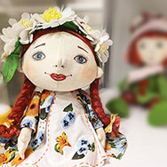 В Юношеском центре имени В. Тендрякова областной библиотеки открылась новая выставка «Кукла – символ души человека»