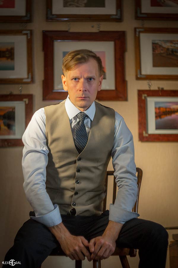 Выставка  авторского проекта фотохудожника, дизайнера и художника Алексея Галова «Город дорог»